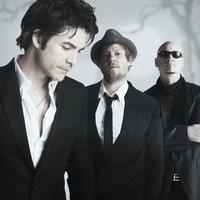 Train feat. Jewel - Turn The Radio Up