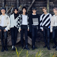 Stray Kids - Circus (Korean Ver.)