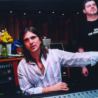 Juanes - Amores Prohibidos