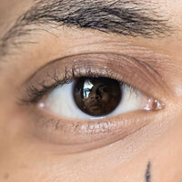 Жак-Энтони - Глаза