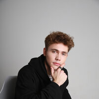 Daybe feat. RUSTEAH - Хочу Тебя Обнять